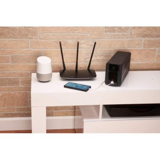 APC Easy UPS BVX 700VA, 230V, AVR, USB Charging,Universal Sockets BVX700LUI-MS - Image 5